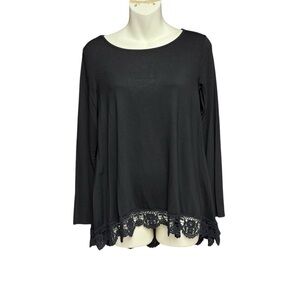 JWD NWT size small  Black Lace Hem Women's Top
